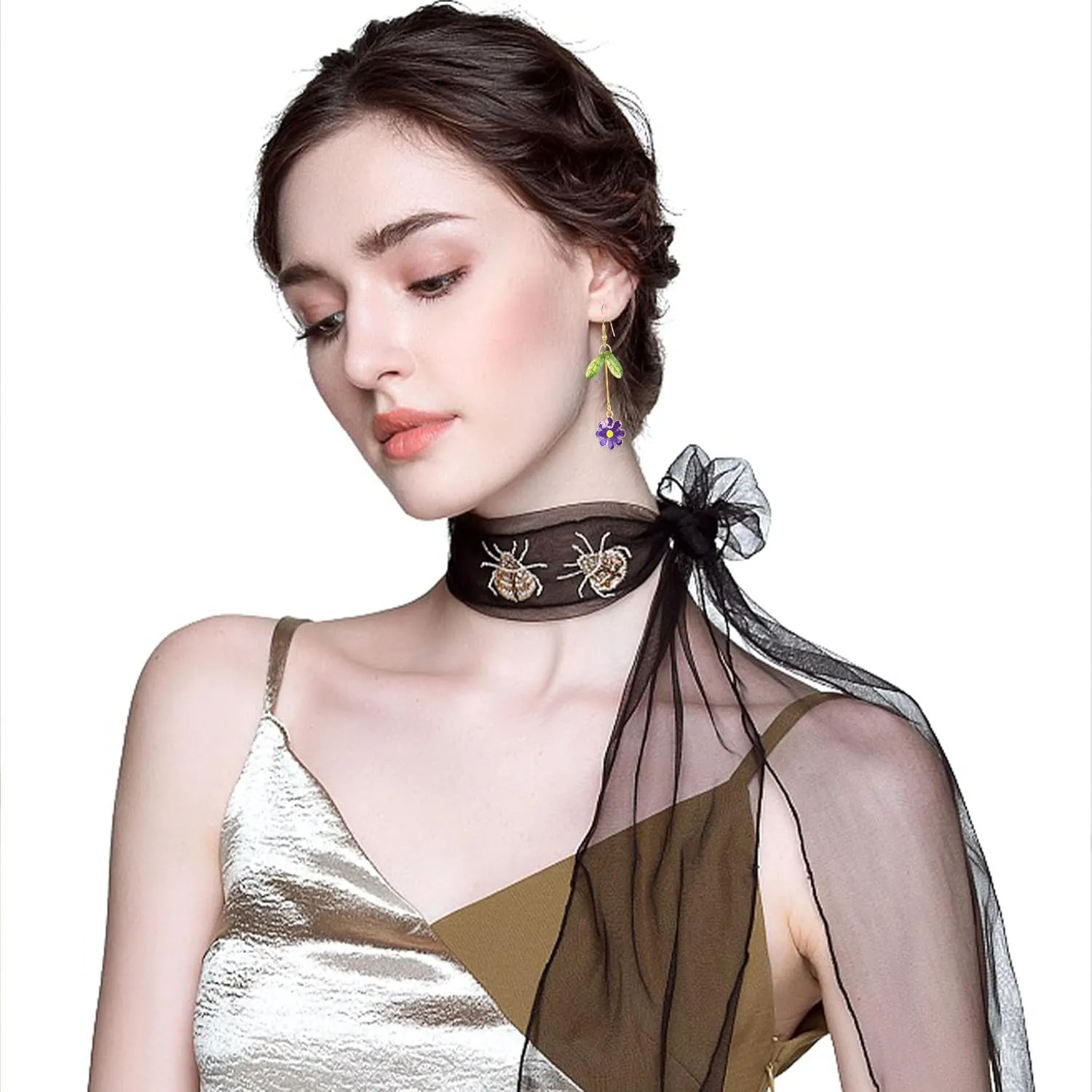 Alloy Daisy Flower Drop Dangle Earrings Long Tassel Bohemian Flower Statement Earrings for Women Gifts With Green Leaf