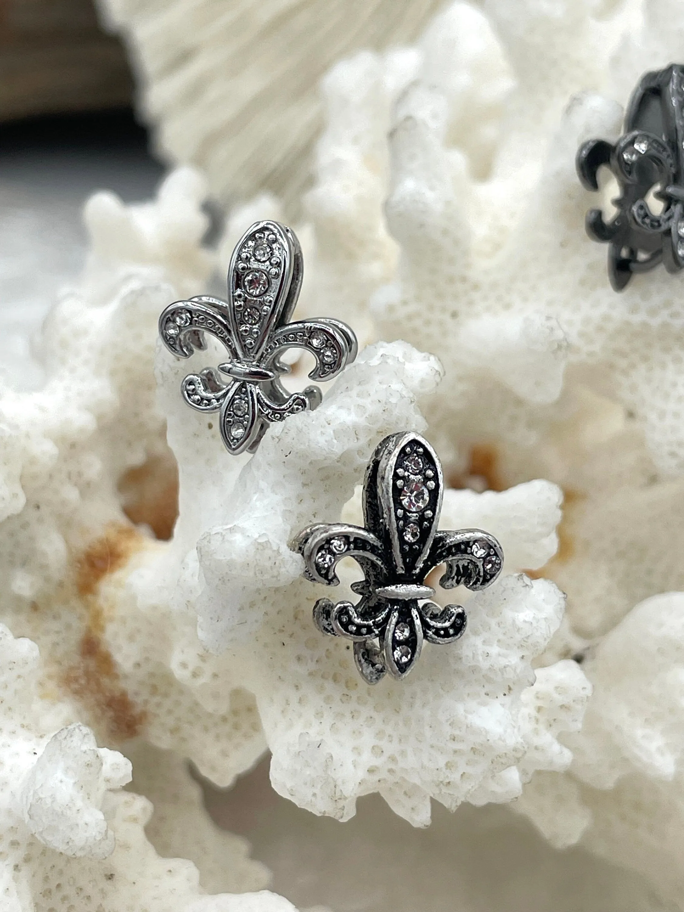 Brass Fleur De Lis Clasp with CZ, Fleur de Lis Charm Holder, Brass Snap Clasp, Necklace Building Extender, Charm Holder, 7 Finishes,FastShip
