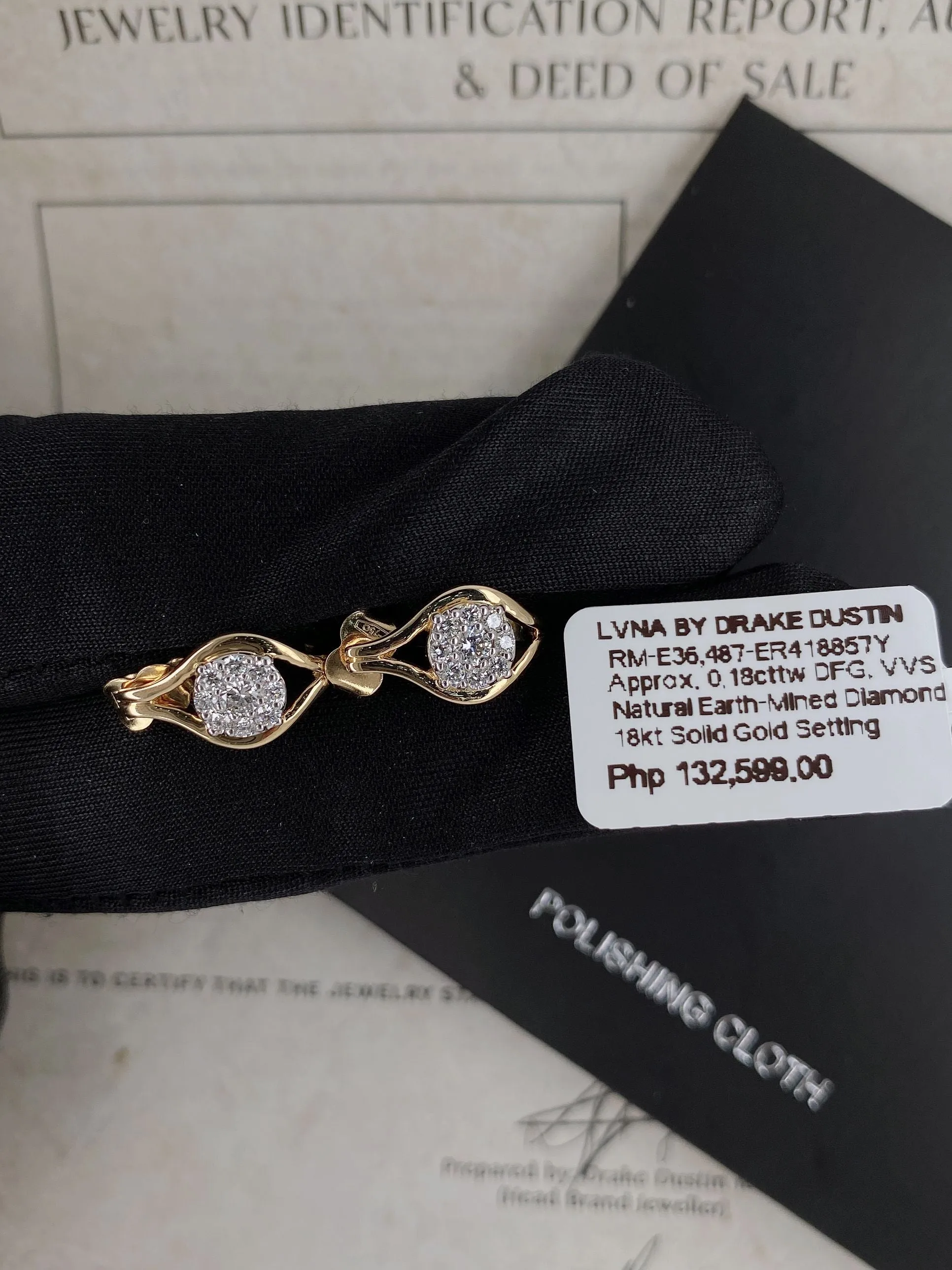 #LVNA2024 | Golden Leaf Round Cluster Diamond Earrings 18kt