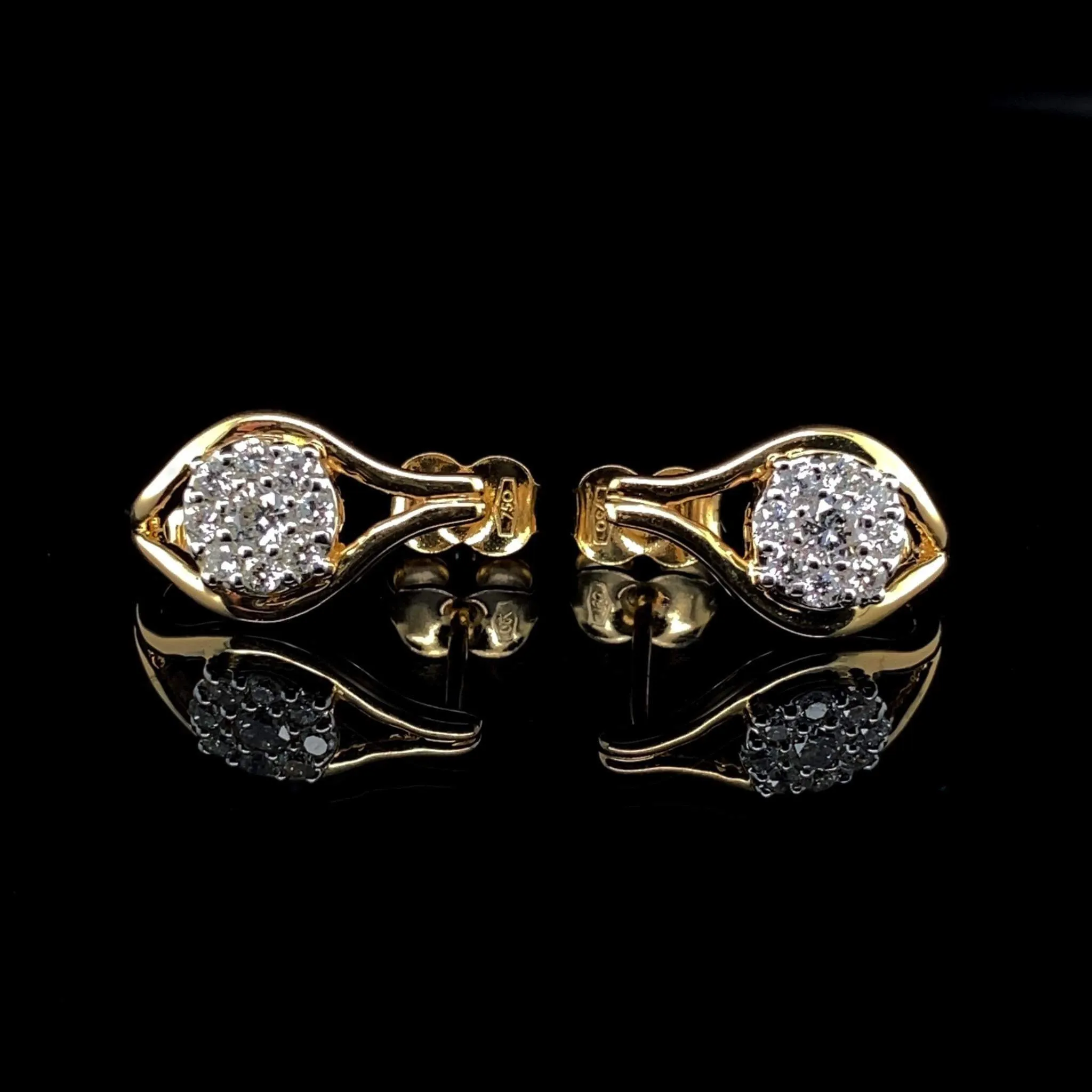 #LVNA2024 | Golden Leaf Round Cluster Diamond Earrings 18kt
